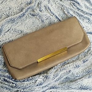 J. CREW | Clutch